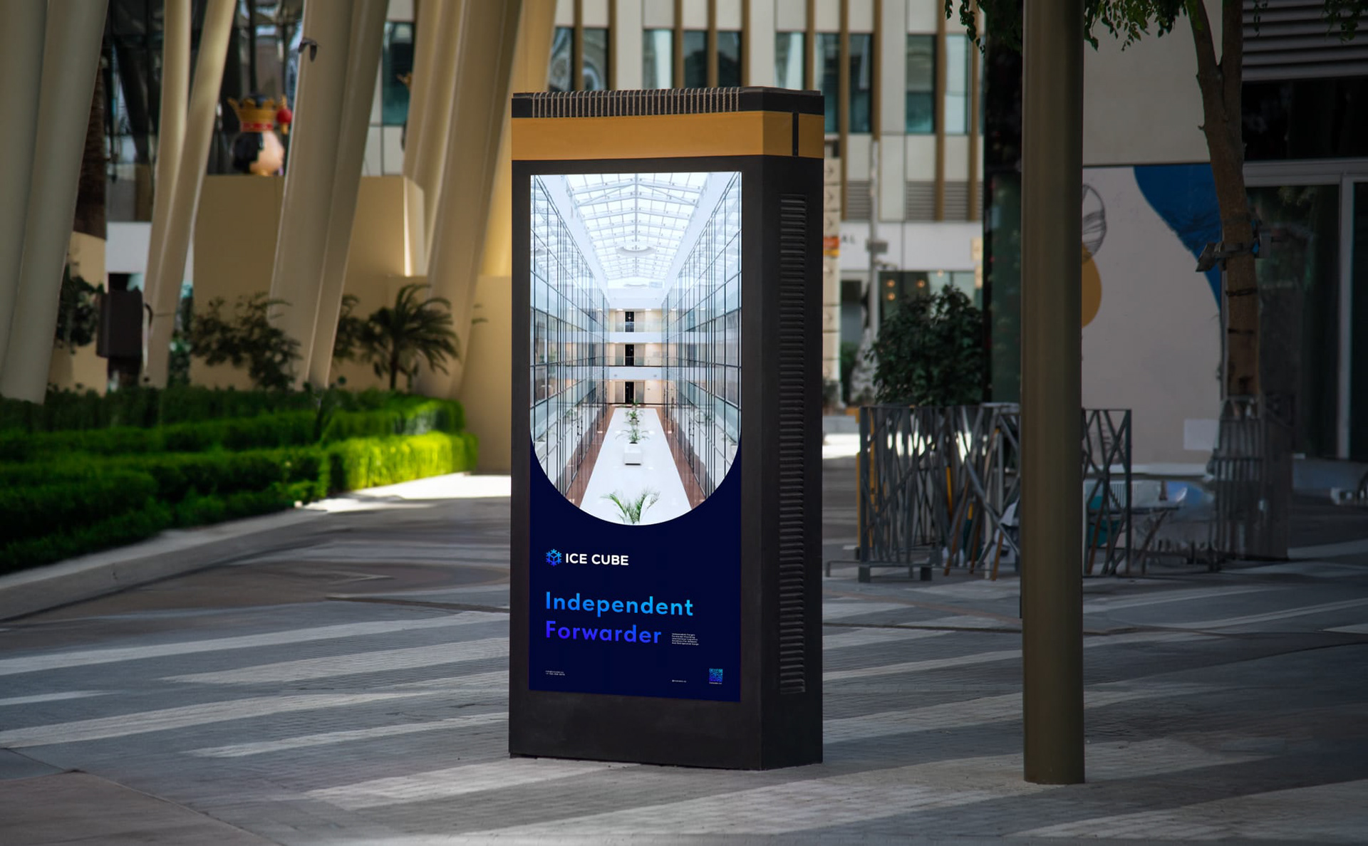 Ice Cube — Outdoor Digital Totem Screen